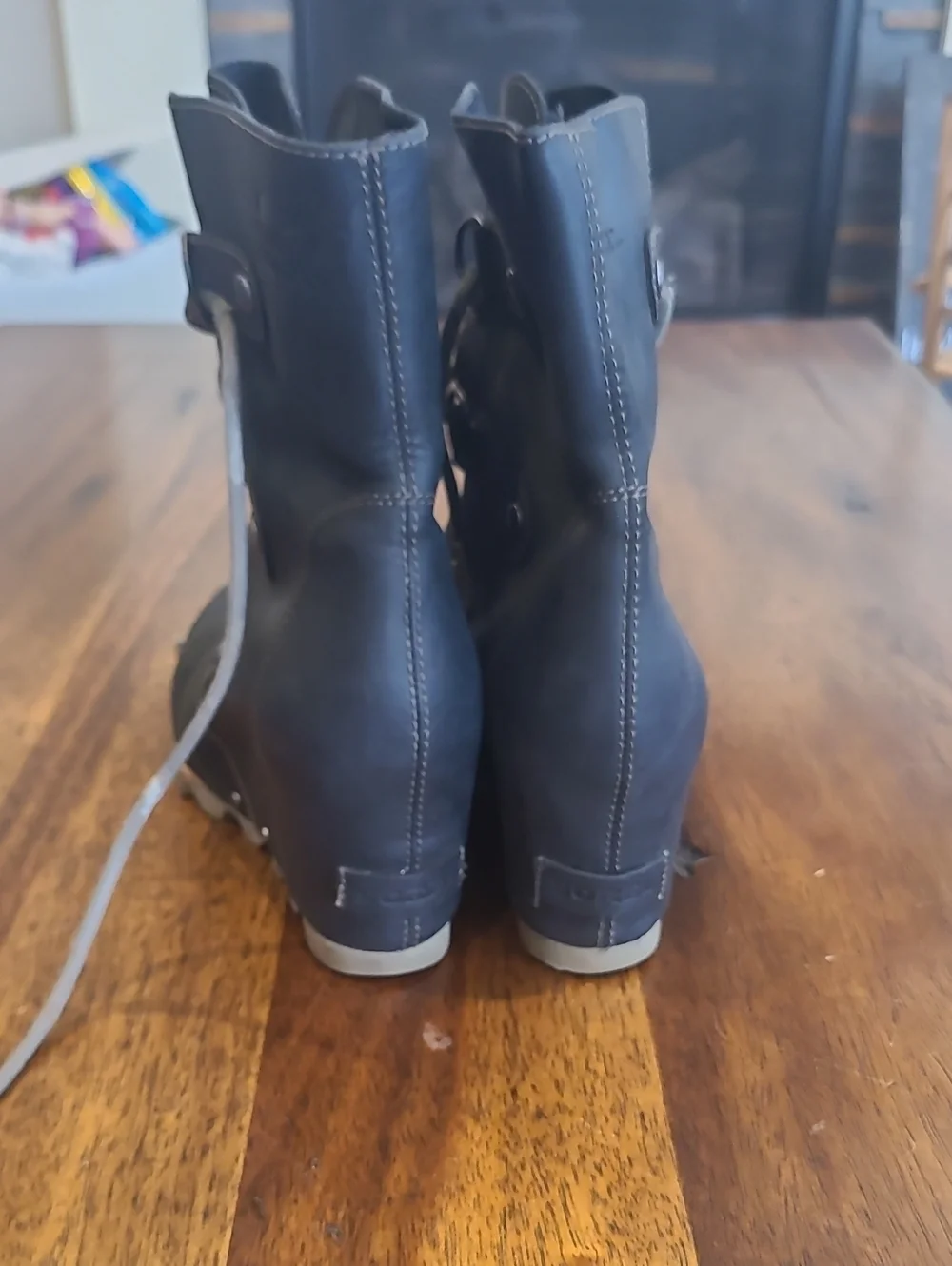Sorel Joan of Arctic Wedge Mid Lace-Up Boots Womens Black Waterproof Size 7.5